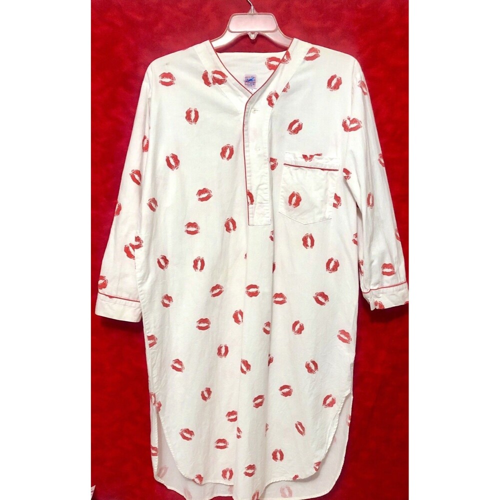 VTG Sleep Shirt Dress Gown Lipstick Lips Kiss M by Addiction